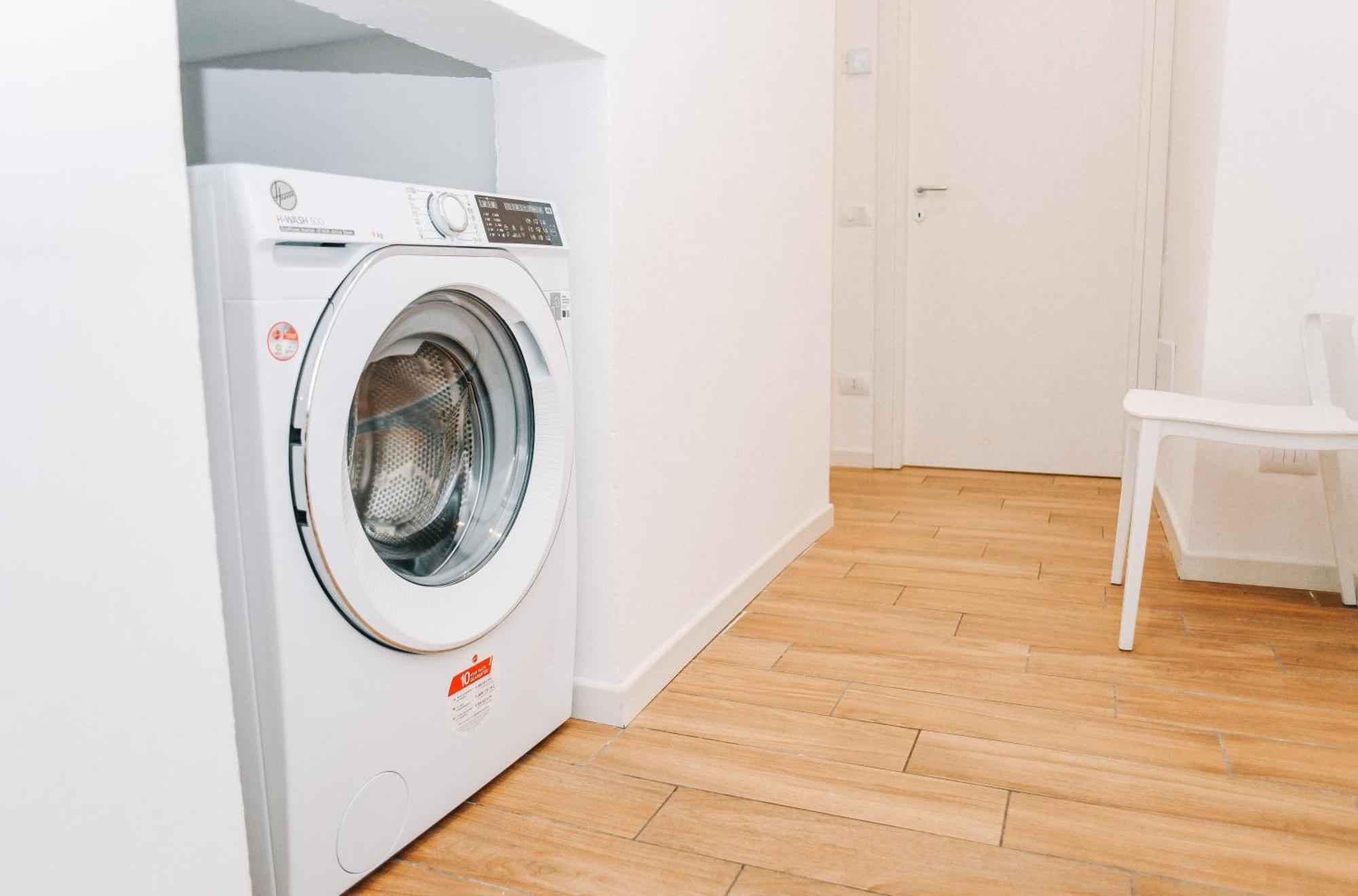 Lora Rose Suite ,Free Parking, Self Check In,2 Côme Esterno foto