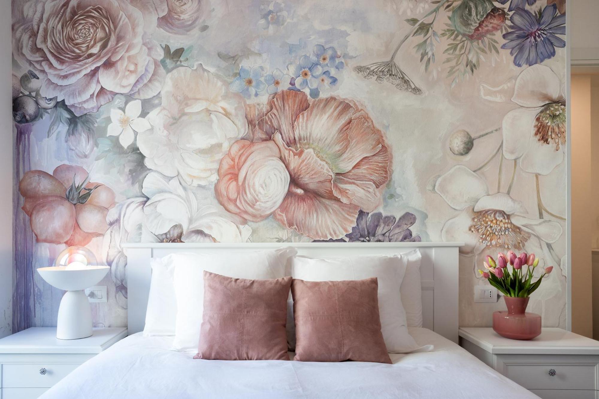 Lora Rose Suite ,Free Parking, Self Check In,2 Côme Esterno foto